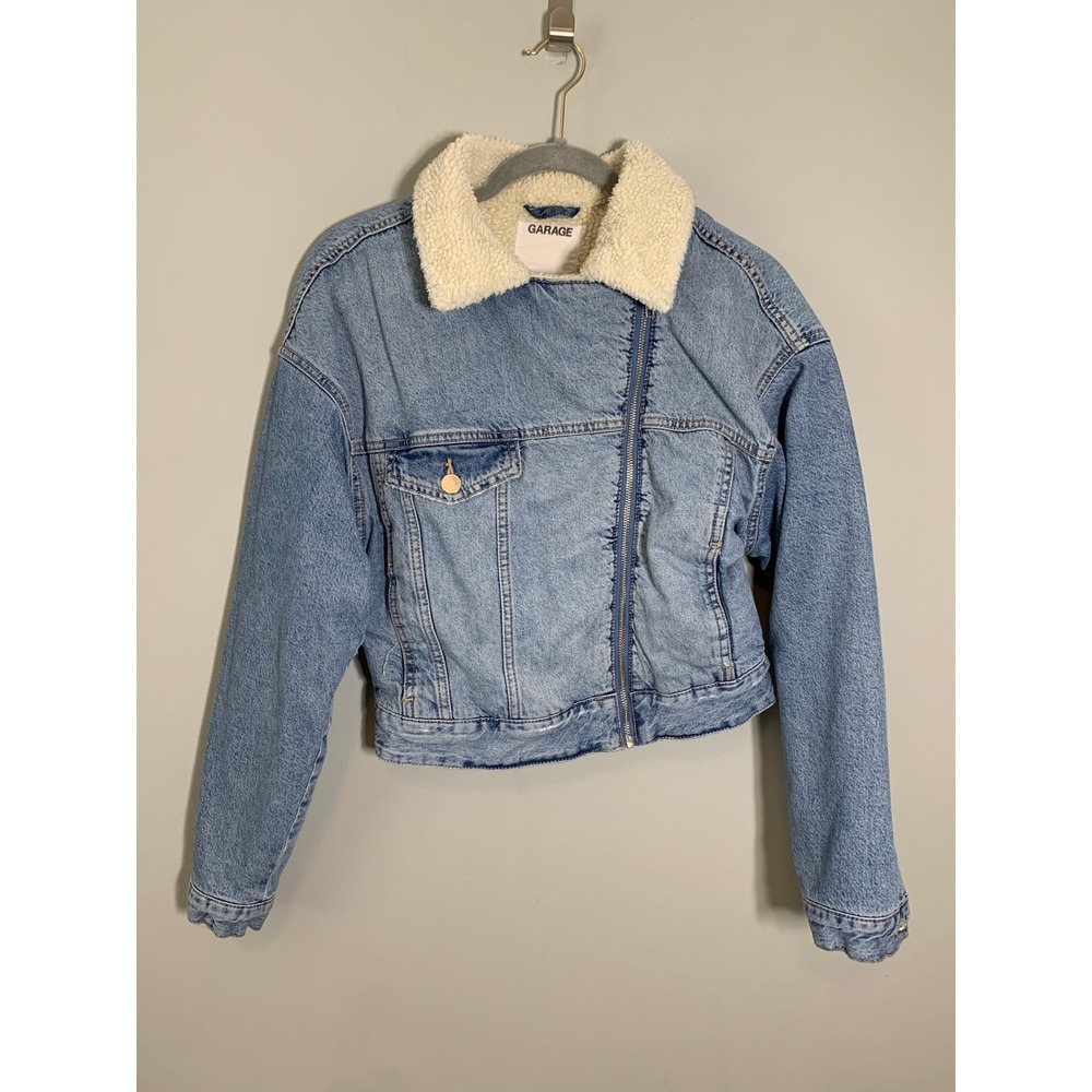 Garage Denim Jacket Women‎ XS Light Wash Sherpa Lined Asymmetrical Zip Trucker